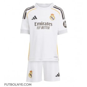 Camiseta Real Madrid Federico Valverde #8 Primera Equipación para niños 2025-26 manga corta (+ pantalones cortos)